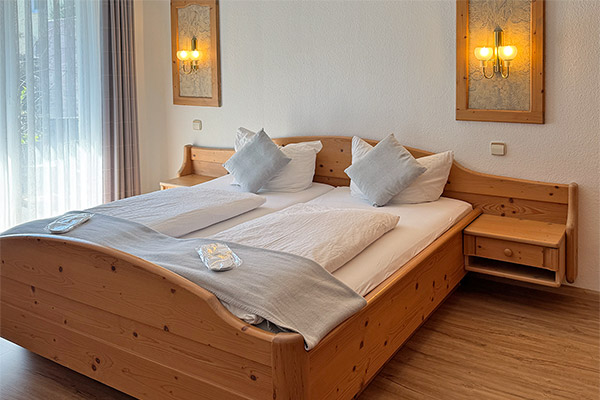 Doppelzimmer mit Balkon